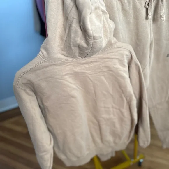 Nike Tan "Departure" Hoodie & Sweatpants Set - Picture 2 of 6